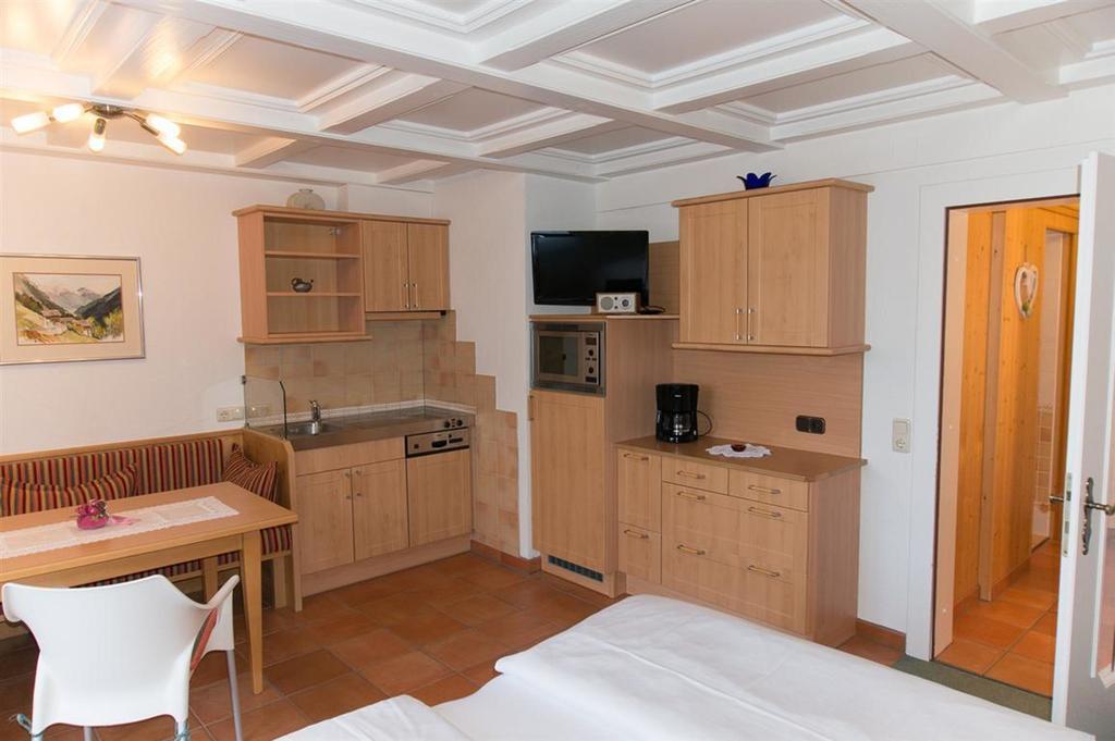 ホテル Haus Angela ザンクト・ヤーコプ・イン・デフェルエッゲン 部屋 写真